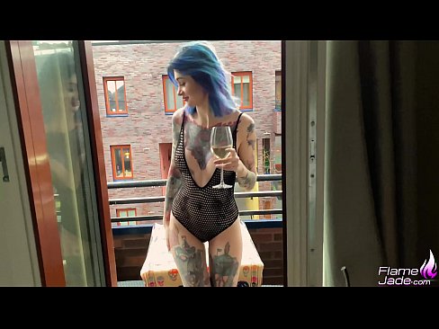 ❤️ തുറന്ന ആകാശത്തിൻ കീഴിൽ വികാരാധീനനായി ഗൾപ്പോടെ മുലകുടിക്കുന്ന അതിമനോഹരമായ പെൺകുട്ടി ️❌  ലൈംഗികത  ഞങ്ങളിൽ ❌❤